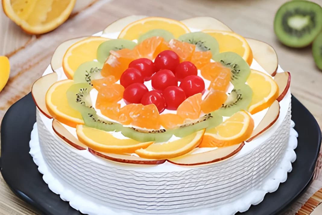 Fruit Toppings Cake